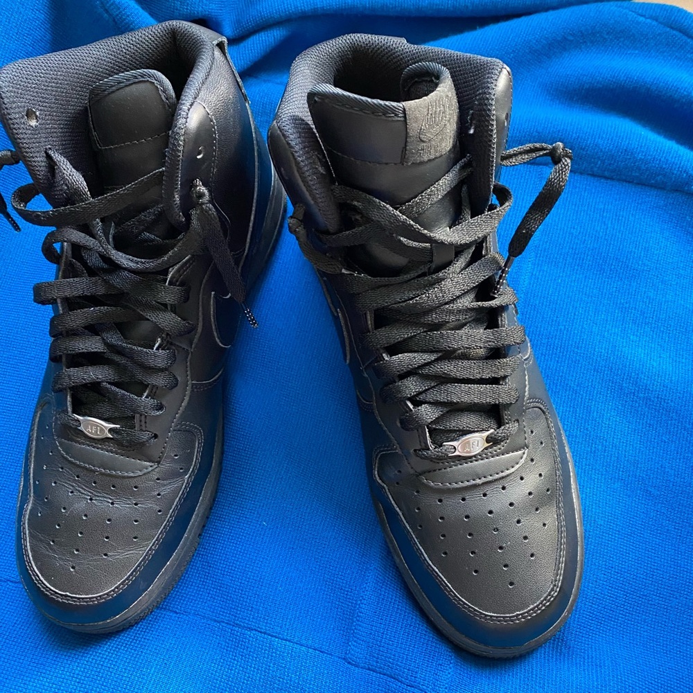 Nike Air Force 1 High '07 Triple Black Athletic Shoes